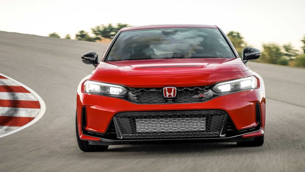Le plus gros prix de la Honda Civic Type R 2023 débarque près de la ...
