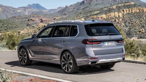 BMW X7 xDrive40i 2023 arrière 3/4