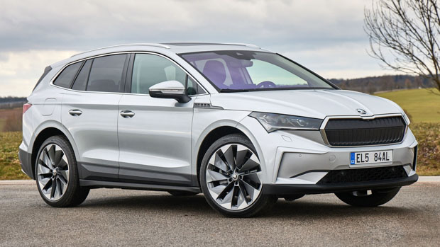 Skoda Enyaq 2022 face avant argentée