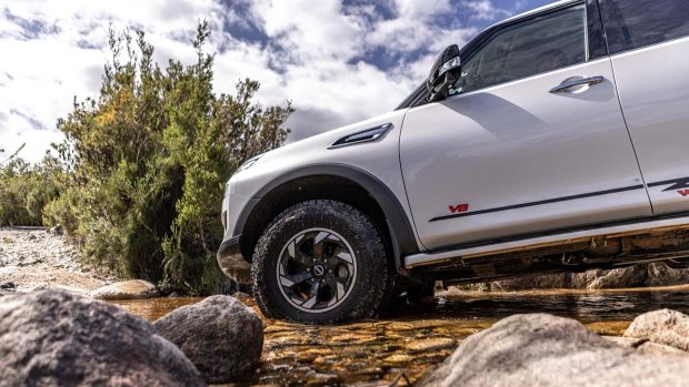 Nissan Patrol Warrior 2024 avant hors route