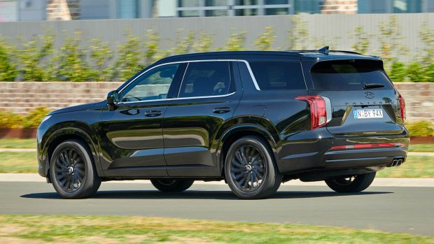 2024 Hyundai Palisade Calligraphie Encre Noire arrière 3/4