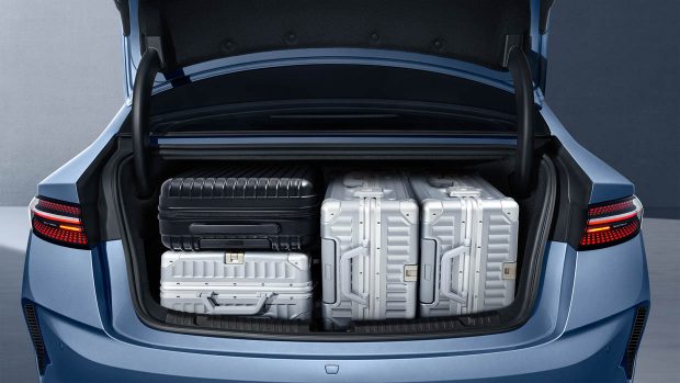 Capacité totale du coffre BYD Seal 2024 avec valises