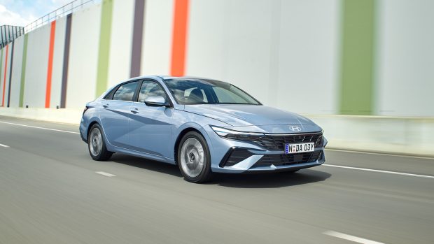 Hyundai i30 Berline Premium 2023 avant 3/4 conduite