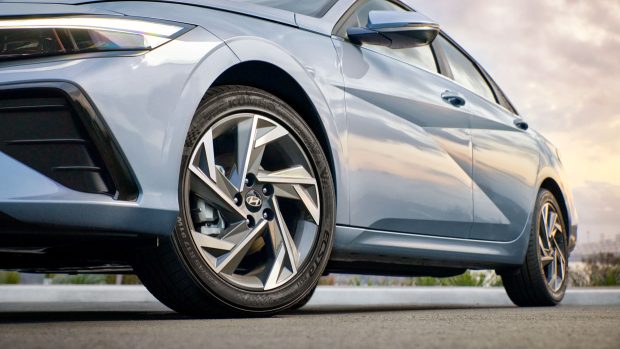 Hyundai i30 Berline Premium 2023 roue 3/4 avant