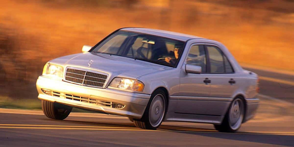 La Mercedes-Benz C36 AMG 1995 a une double personnalité