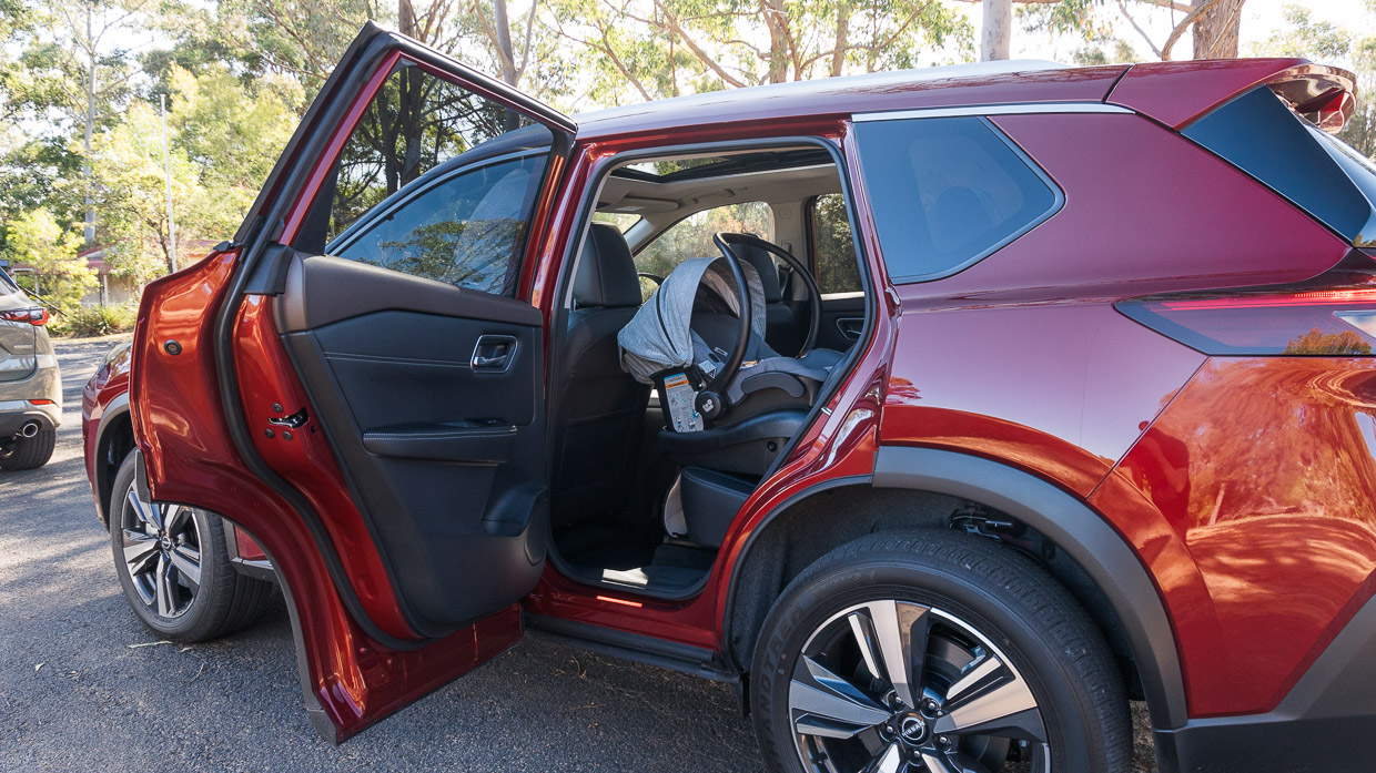 Siège bébé dos à la route Nissan X-Trail Ti E-Power 2023