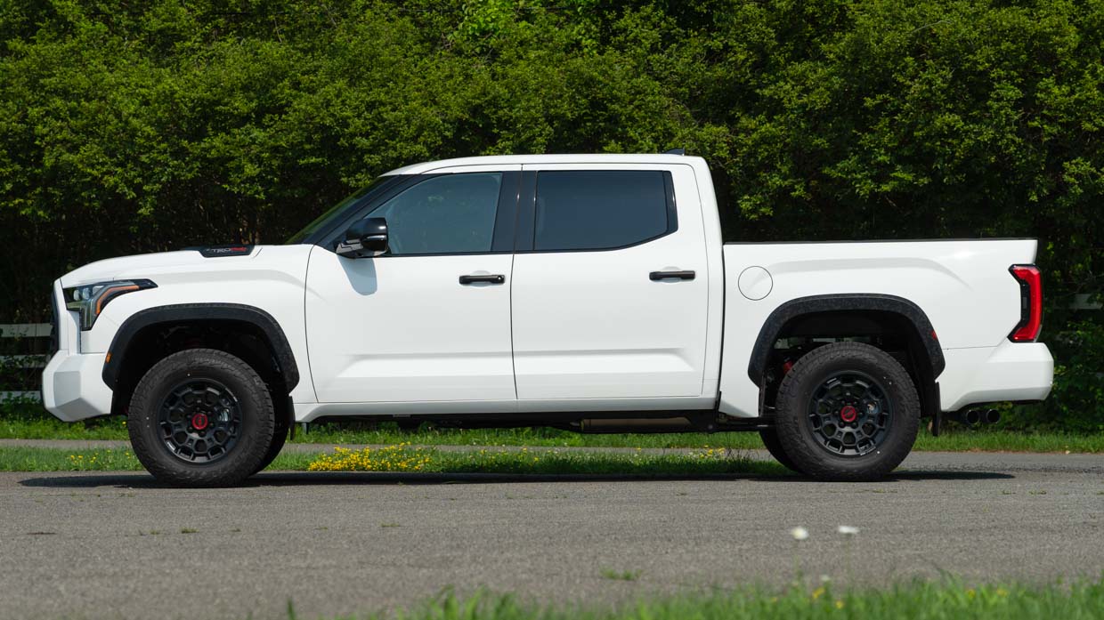 Côté Toyota Tundra TRD 2023