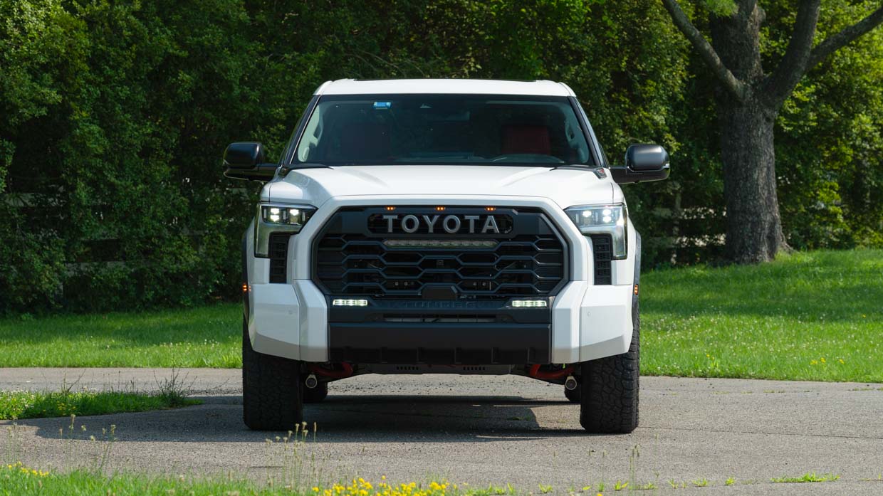 Toyota Tundra TRD 2023 avant