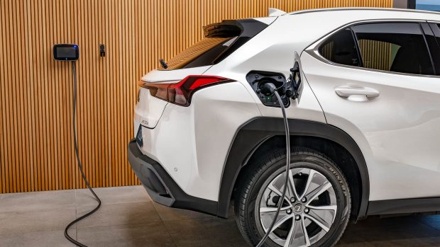 Lexus UX300e Luxe blanc rechargeable 2023