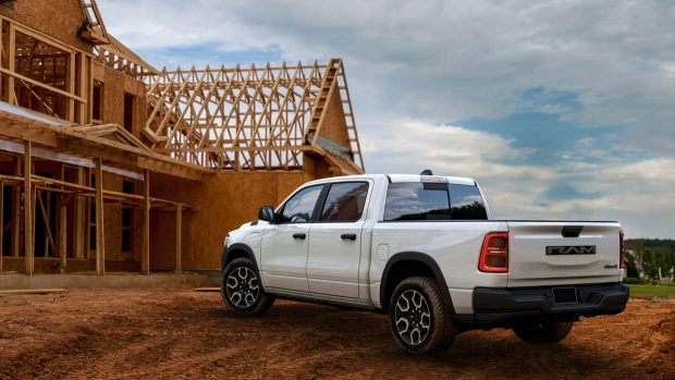 Ram 1500 Ramcharger Tradesman 2025