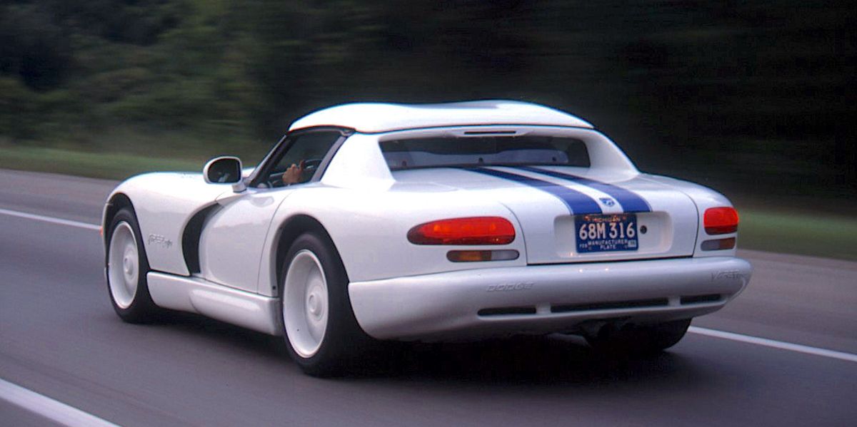 La Dodge Viper RT/10 1996 regarde vers l’avenir