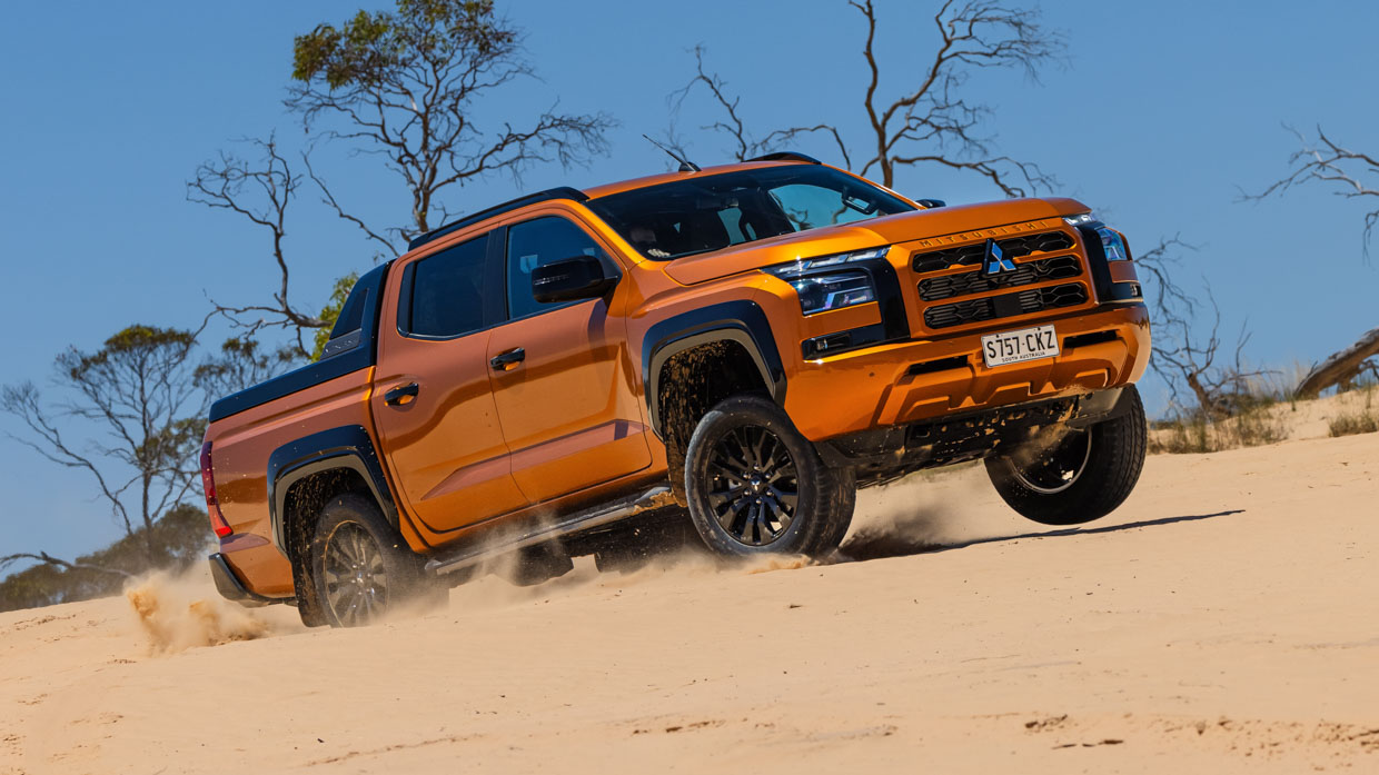 Mitsubishi Triton prototype 2024 avant 3/4