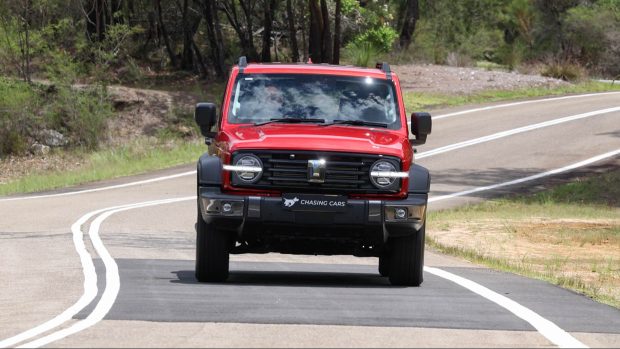 GWM Tank 300 Ultra Hybrid 2024 conduite avant 2