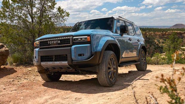 Toyota Land Cruiser Prado 2024 avant