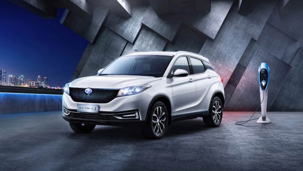 Seres 3 petit SUV avant 3/4