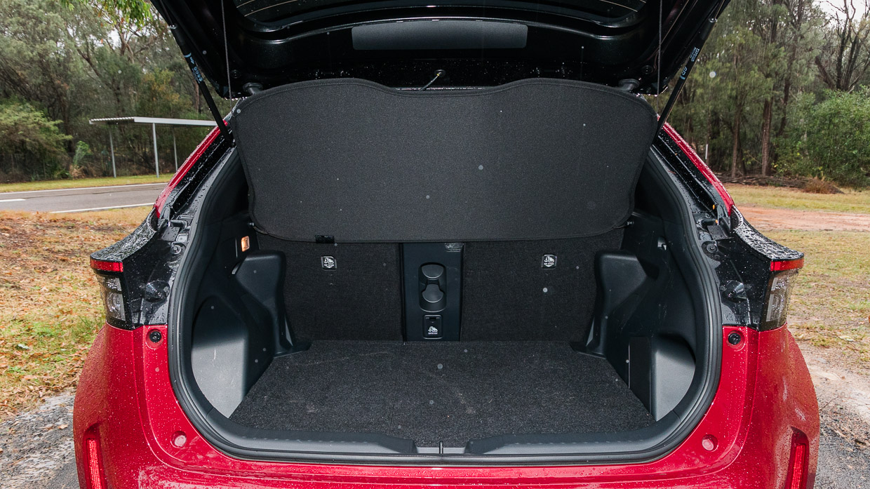 Coffre intérieur Toyota Yaris Cross GR Sport hybride 2023