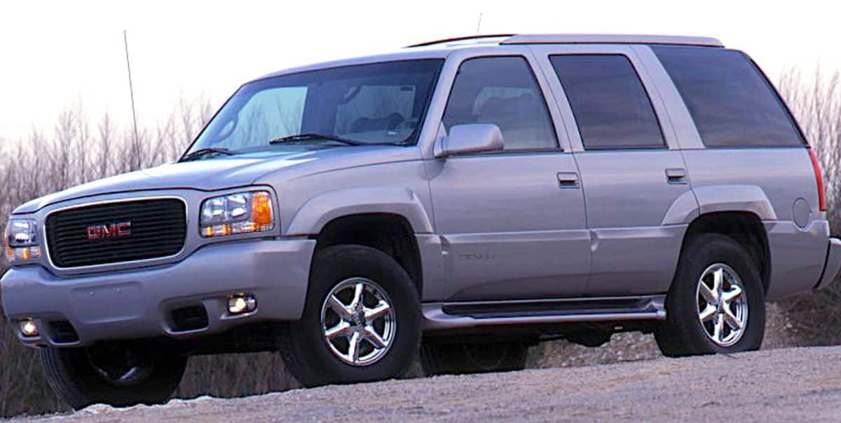 Le GMC Yukon Denali 1998 s'adresse aux gros dépensiers
