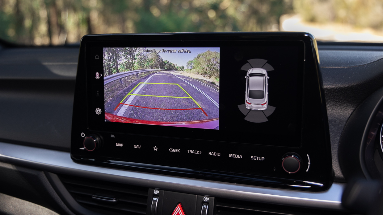 Kia Cerato GT 2024 bulle intérieure 2