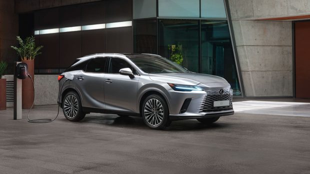 Recharge Lexus RX 450h+ 2023