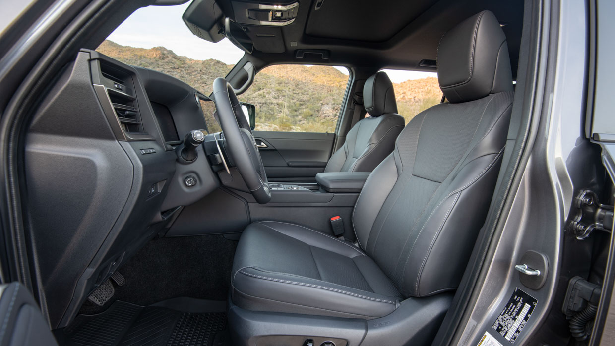 Lexus GX550 Premium (US) 2024 première rangée