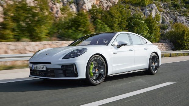 Porsche Panamera hybride 2024