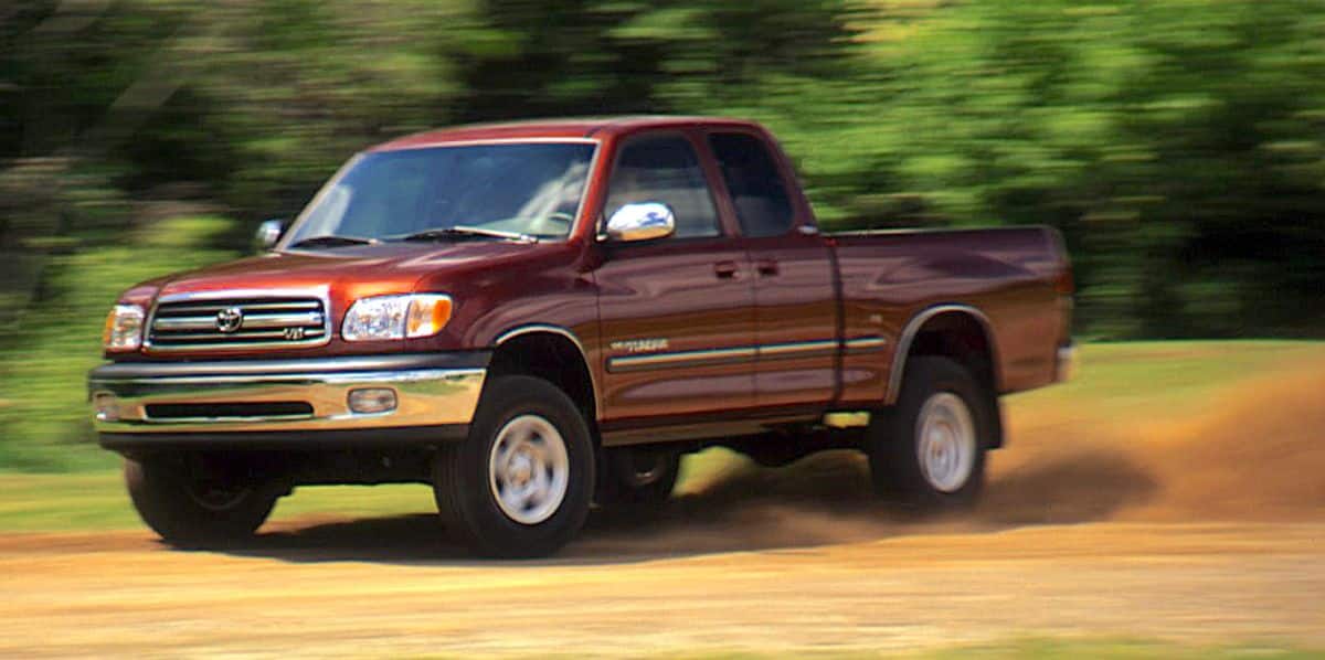 Le Toyota Tundra SR5 V-8 1999 veut être pris au sérieux