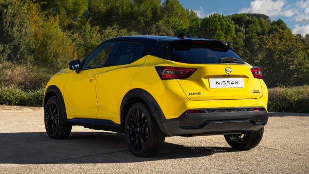 Nissan Juke 2024 peinture jaune angle 3/4 arrière