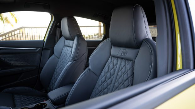 Audi A3 2024 allstreet intérieur cuir noir