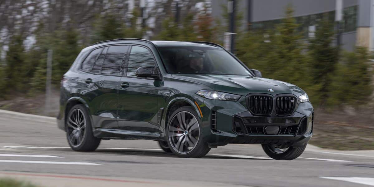 Le BMW X5 M60i 2024 équilibre joliment performances et confort