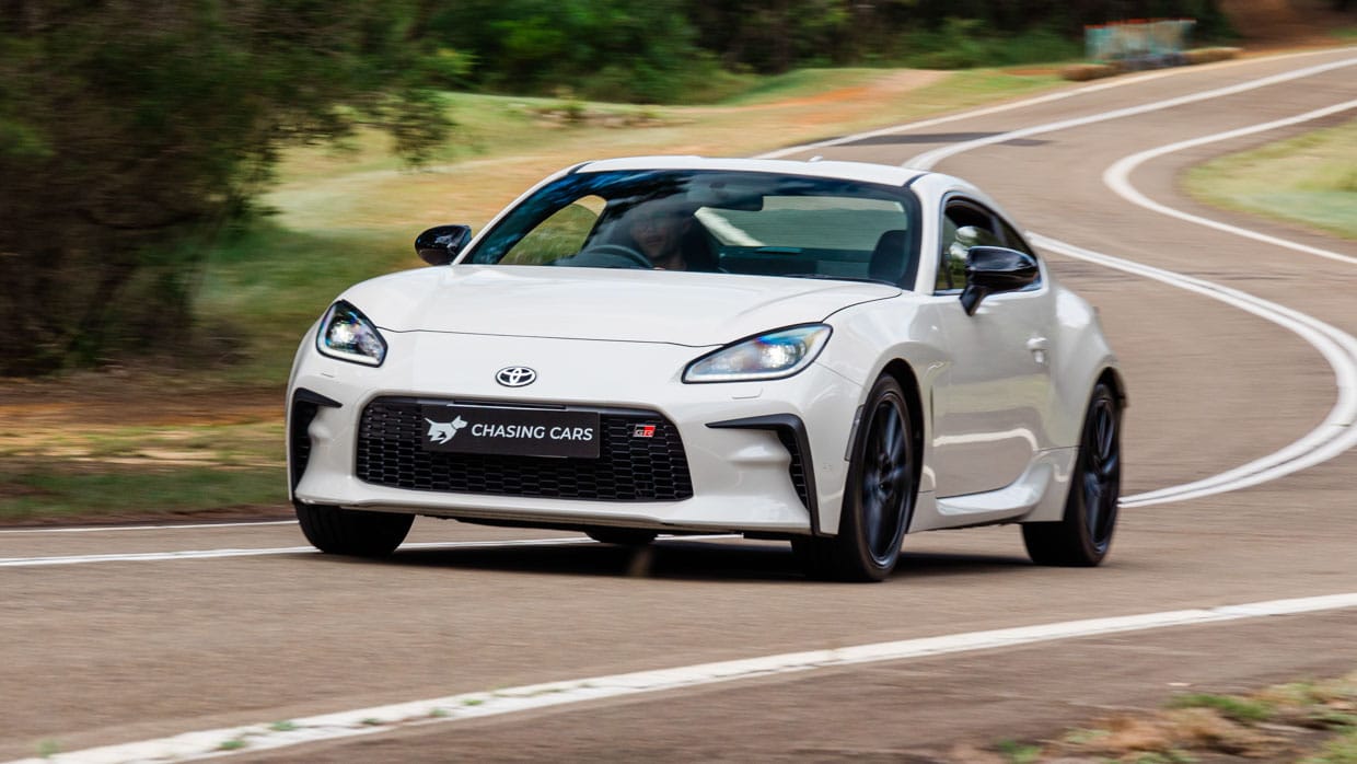 Essai du Toyota GR86 2024 - À la poursuite des voitures