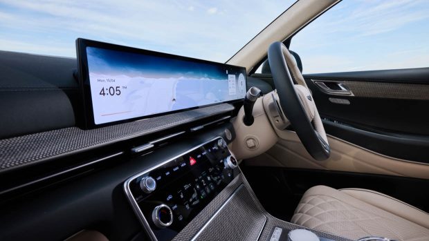 Intérieur du Genesis GV80 2025 avec écran affiché