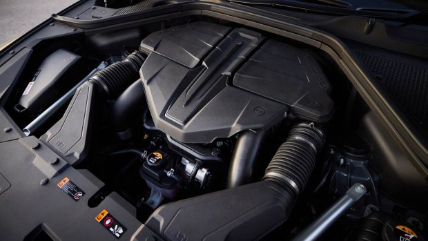Vue du compartiment moteur du Genesis GV80 3,5 litres turbo essence 2025