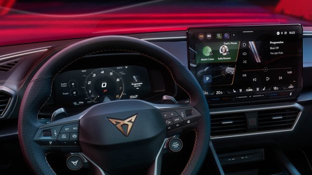 Intérieur de la Cupra Leon Sportstourer 2025 avec volant et bulle