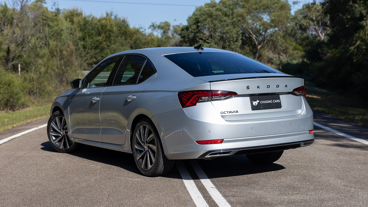 2024 Skoda Octavia Sportline arrière 3/4 statique