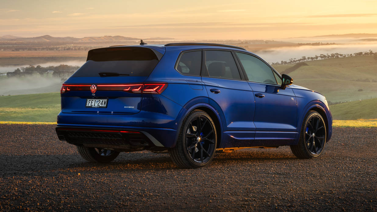 Volkswagen Touareg R 2024 arrière 3/4