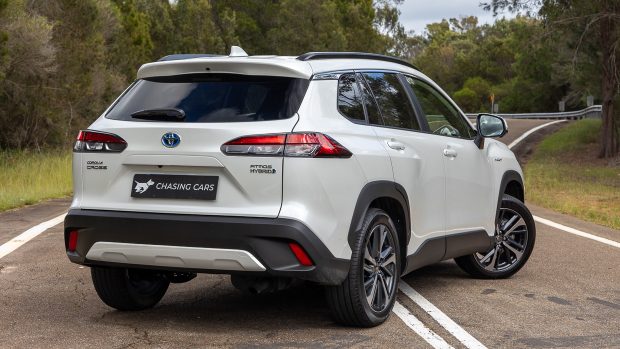 Toyota Corolla Cross Atmos 2024 arrière 3/4