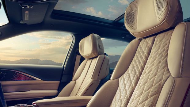 Sièges Cadillac Lyriq 2024