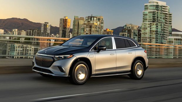 2024 Mercedes-Maybach EQS 680 SUV avant 3/4 prise de vue 2