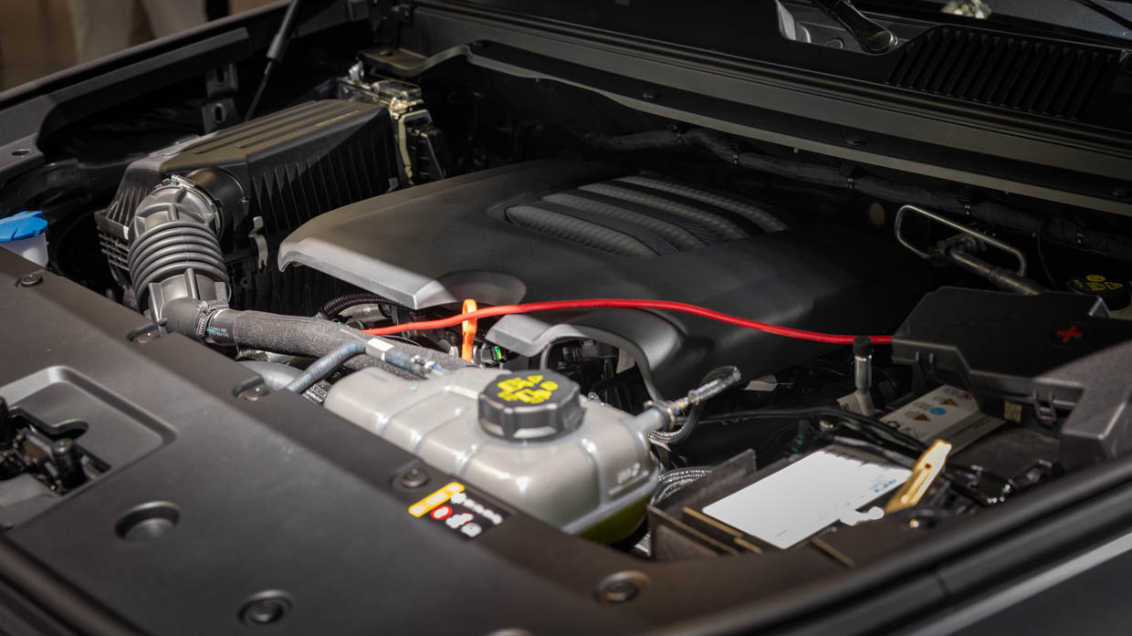Vue du compartiment moteur du GWM Haval H9 2024