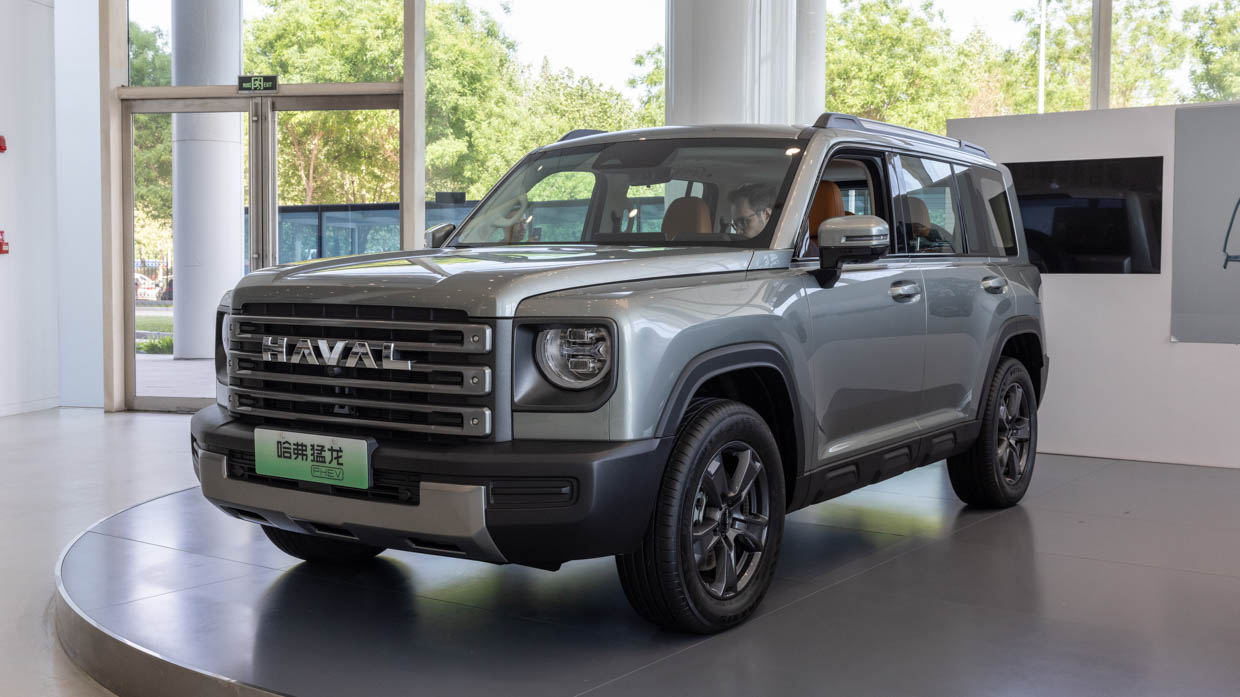 Photo de la salle d'exposition 3/4 avant du GWM Haval H9 2024