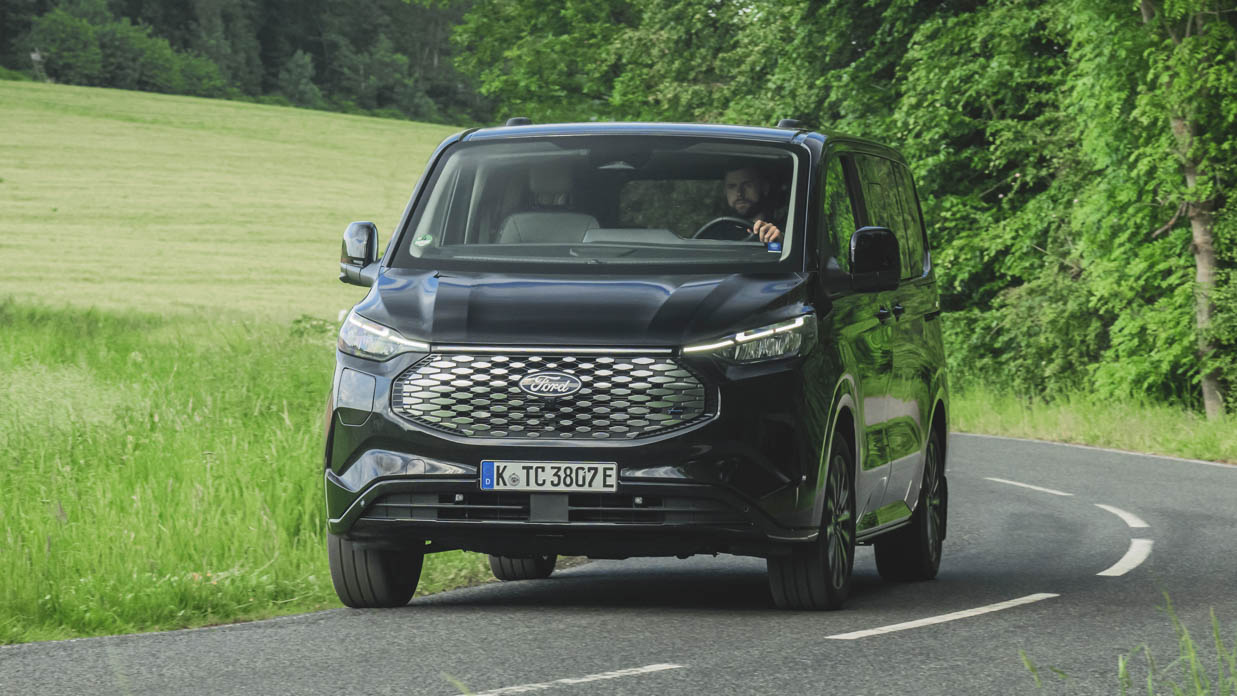 Ford Tourneo Titanium X 2024 roulant avant 2