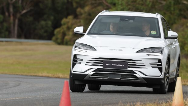 BYD Sealion 2024 en conduite 4