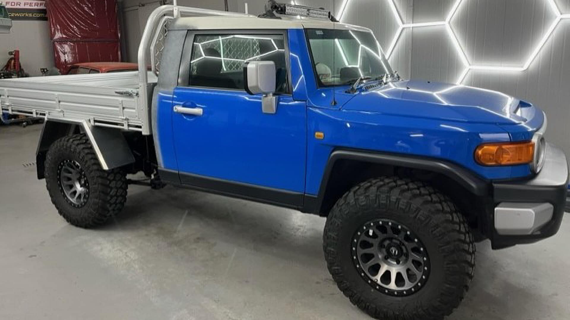 FJ Cruiser Ute Conversion Tinman Customs 11