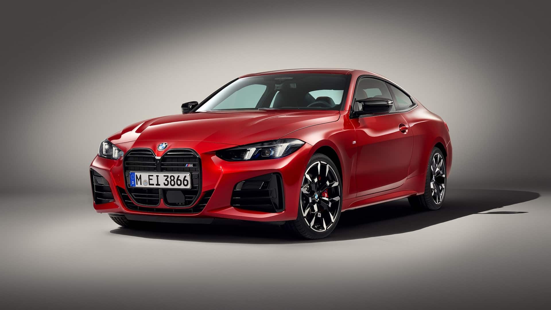 2 2025 BMW 4 series front view