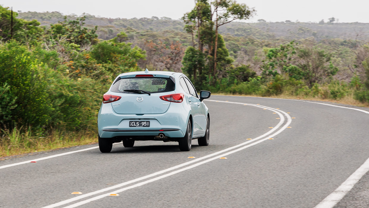 Mazda 2 GT 2024 conduite arrière