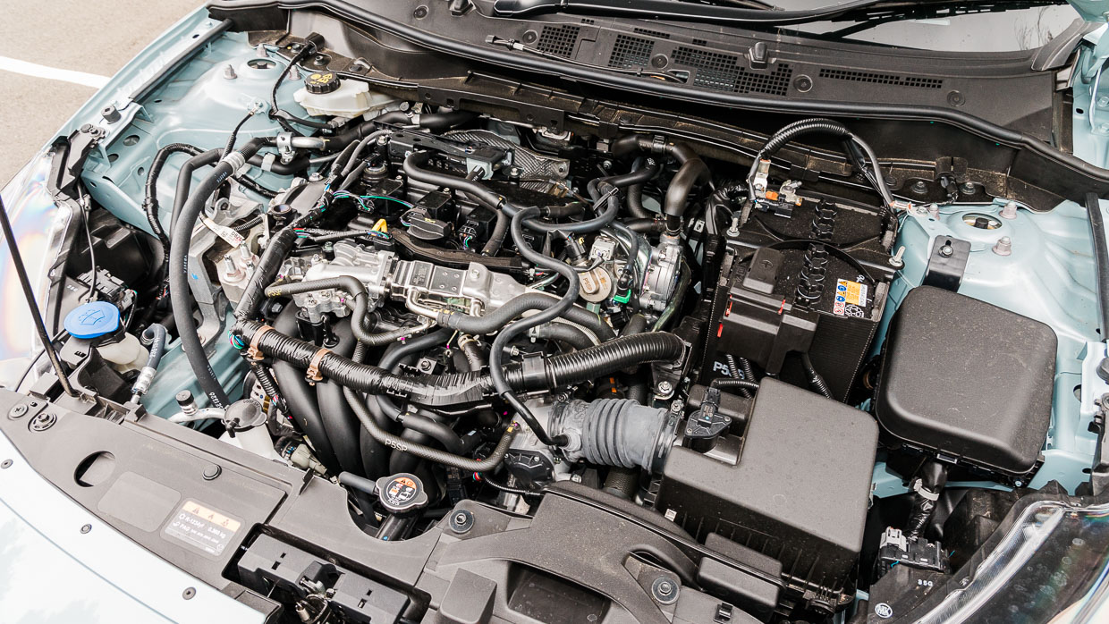 Moteur intérieur de la Mazda 2 GT 2024