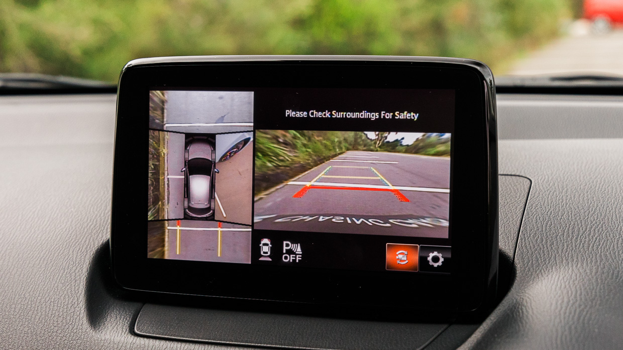 Écran intérieur Mazda 2 GT 2024 2