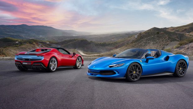 Duo Ferrari GTS avant et arrière