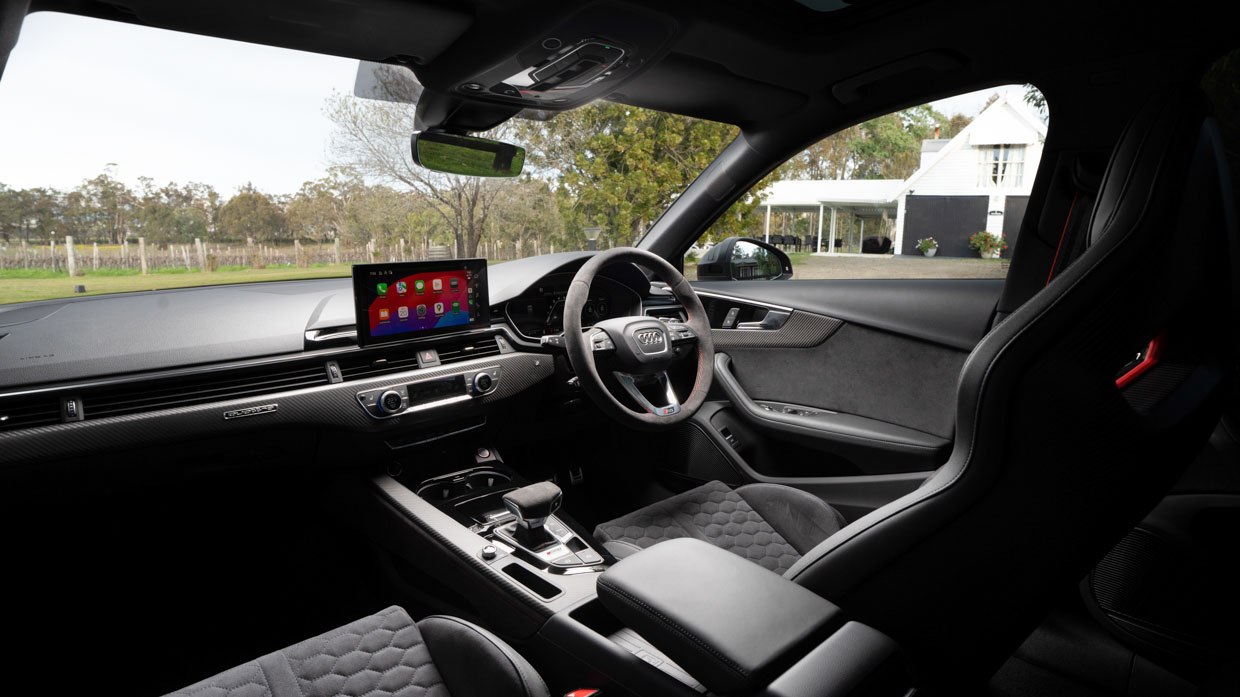 Intérieur de l'Audi RS4 Avant 2024