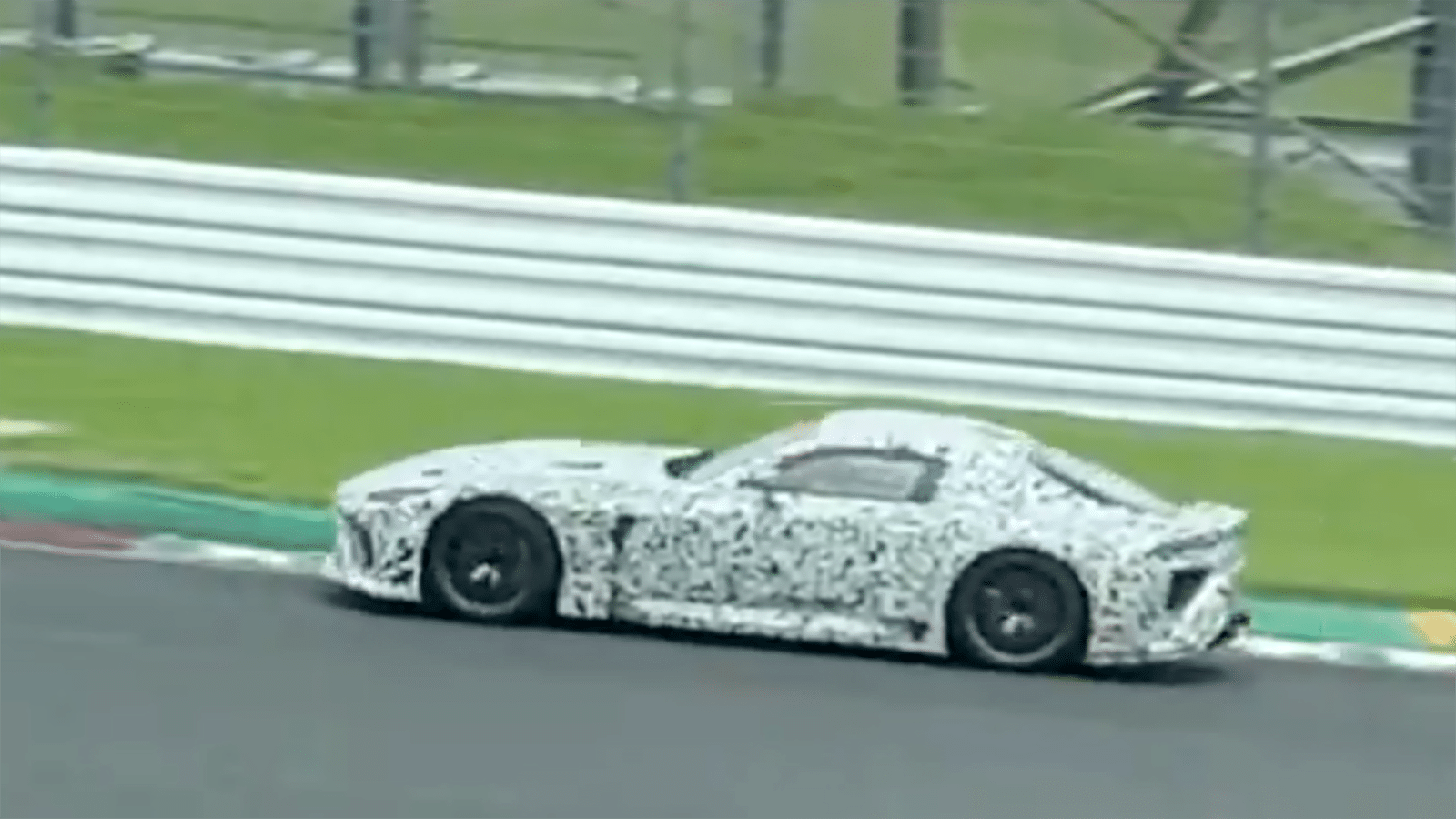 Toyota Lexus sports car spy photo 8